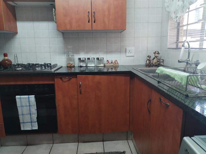 3 Bedroom Property for Sale in Annlin Gauteng