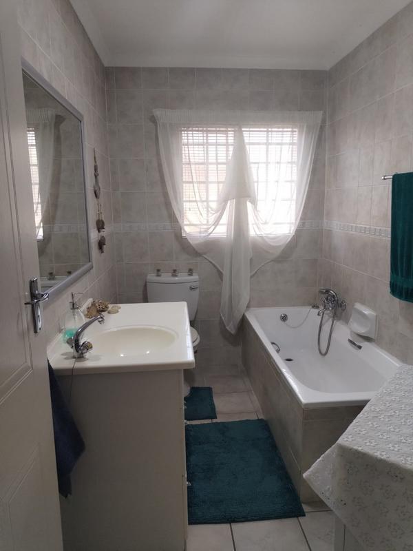 3 Bedroom Property for Sale in Annlin Gauteng
