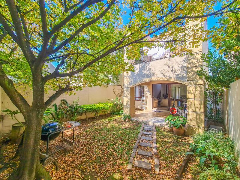 2 Bedroom Property for Sale in Sunninghill Gauteng