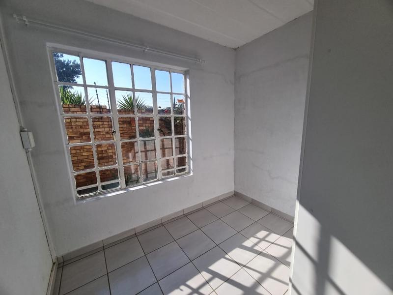 3 Bedroom Property for Sale in Brackenhurst Gauteng