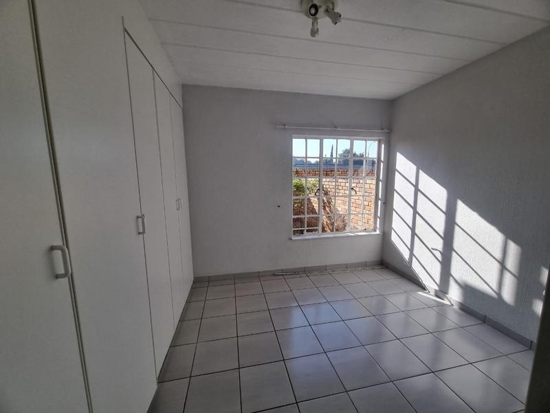 3 Bedroom Property for Sale in Brackenhurst Gauteng