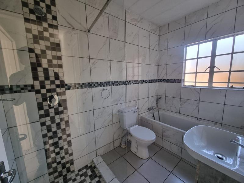 3 Bedroom Property for Sale in Brackenhurst Gauteng