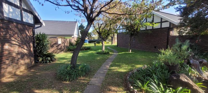3 Bedroom Property for Sale in Brackenhurst Gauteng