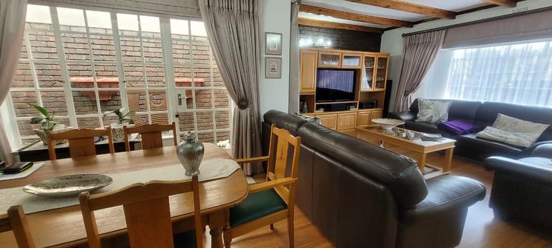 3 Bedroom Property for Sale in Brackenhurst Gauteng