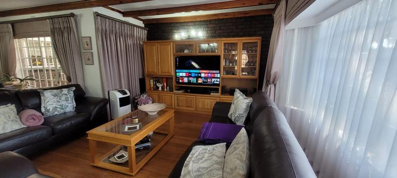 3 Bedroom Property for Sale in Brackenhurst Gauteng