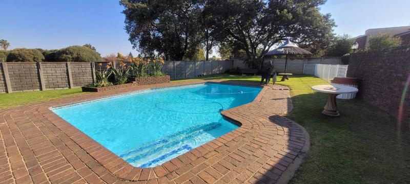 3 Bedroom Property for Sale in Brackenhurst Gauteng