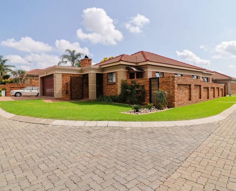 3 Bedroom Property for Sale in New Market Gauteng