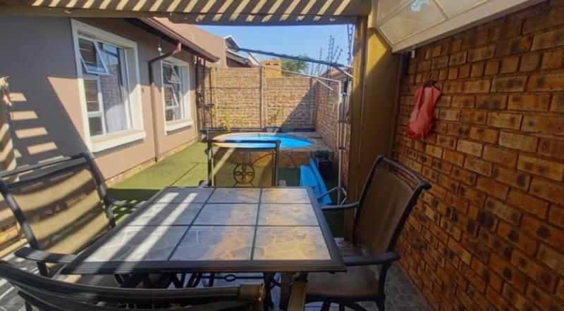 3 Bedroom Property for Sale in New Market Gauteng