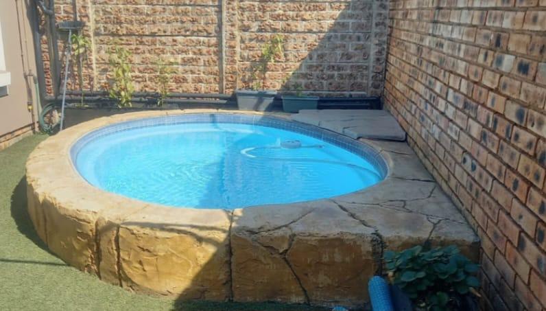 3 Bedroom Property for Sale in New Market Gauteng