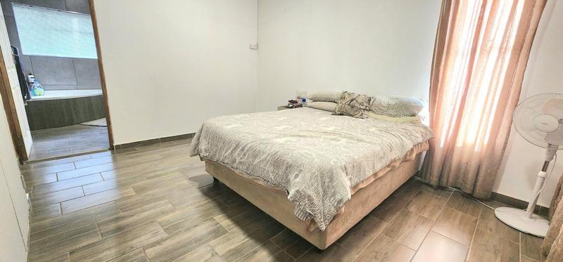 3 Bedroom Property for Sale in Verwoerdpark Gauteng