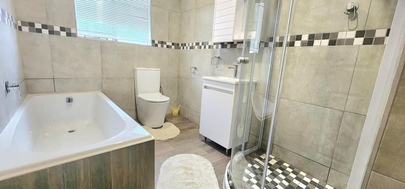 3 Bedroom Property for Sale in Verwoerdpark Gauteng