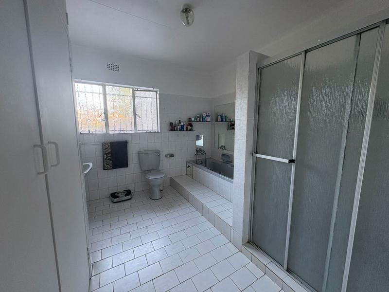 4 Bedroom Property for Sale in Raceview Gauteng
