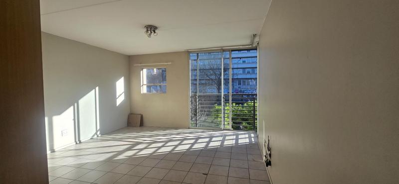 To Let 1 Bedroom Property for Rent in Braamfontein Gauteng
