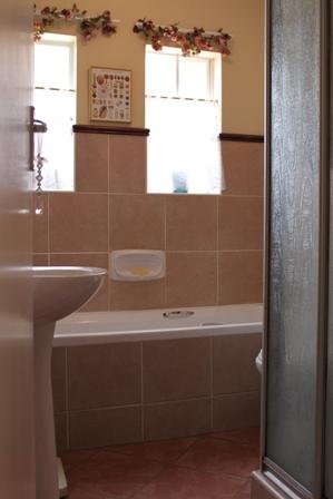 To Let 2 Bedroom Property for Rent in Boardwalk Villas Gauteng