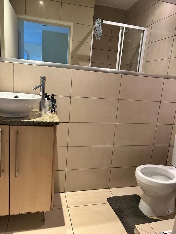 2 Bedroom Property for Sale in Rooihuiskraal North Gauteng