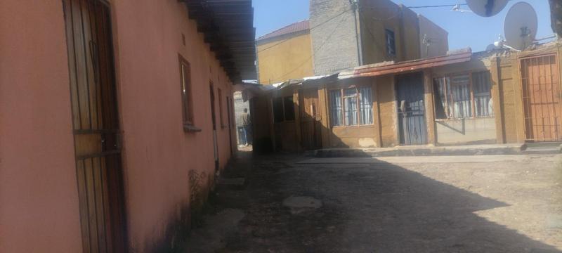 8 Bedroom Property for Sale in Ivory Park Gauteng