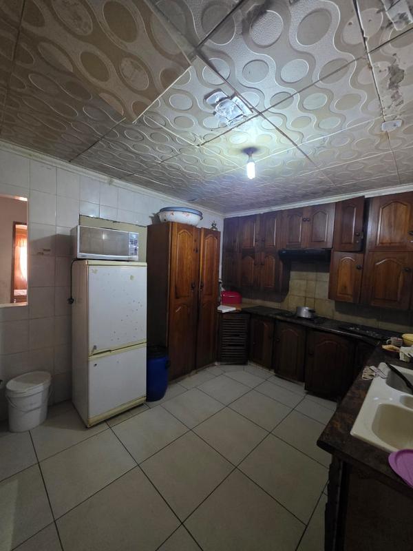 5 Bedroom Property for Sale in Tembisa Gauteng