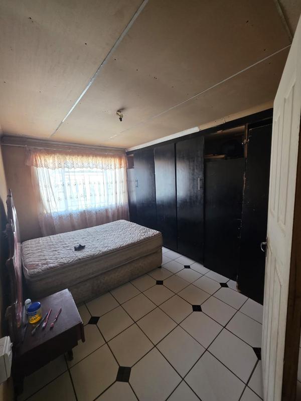 5 Bedroom Property for Sale in Tembisa Gauteng