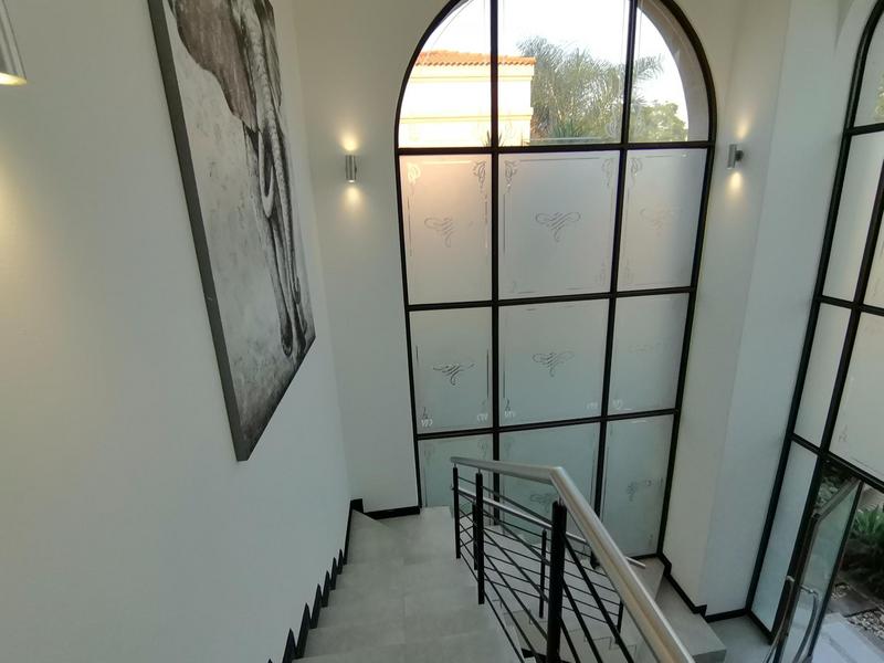 To Let 4 Bedroom Property for Rent in Bedfordview Gauteng
