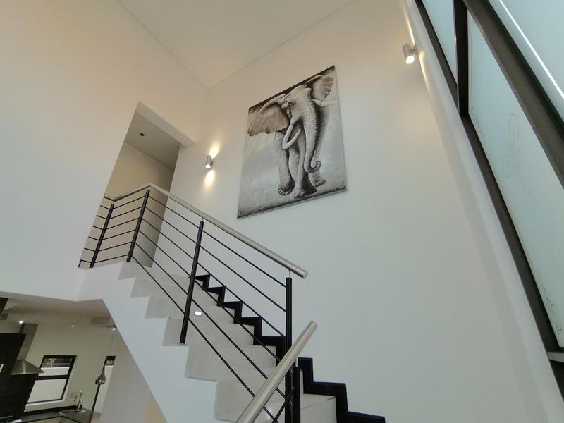 To Let 4 Bedroom Property for Rent in Bedfordview Gauteng