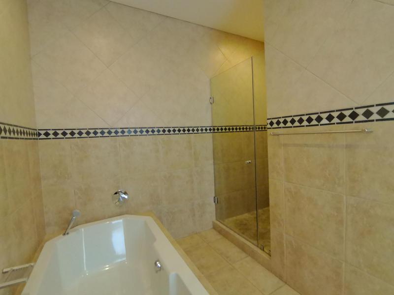 To Let 4 Bedroom Property for Rent in Bedfordview Gauteng