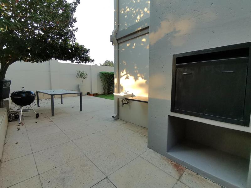 To Let 4 Bedroom Property for Rent in Bedfordview Gauteng