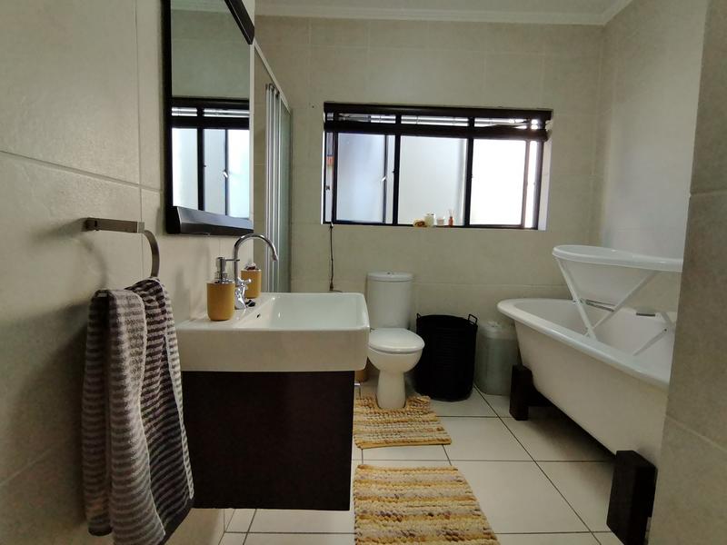 2 Bedroom Property for Sale in Solheim Gauteng