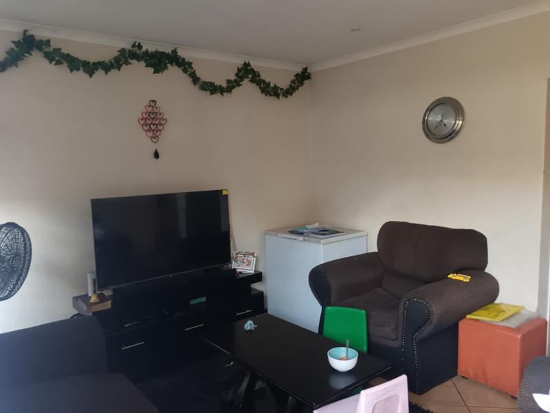 2 Bedroom Property for Sale in Pretoria North Gauteng