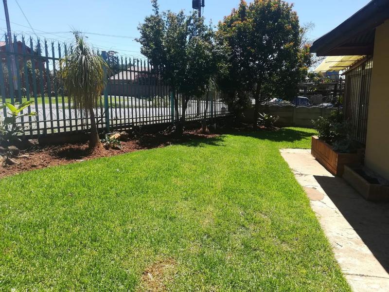 To Let 3 Bedroom Property for Rent in Wannenburghoogte Gauteng