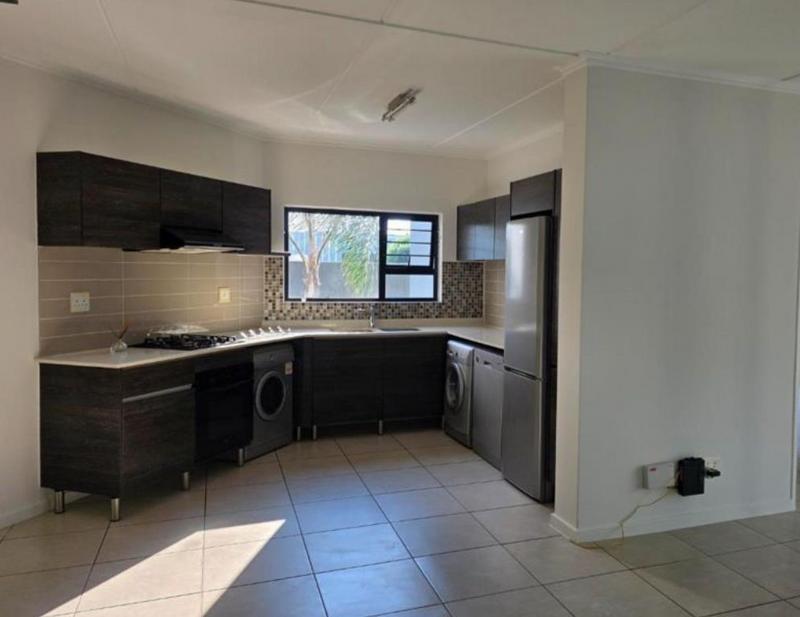 To Let 3 Bedroom Property for Rent in Modderfontein Gauteng
