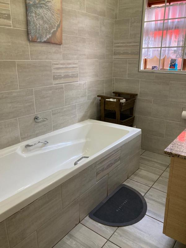 4 Bedroom Property for Sale in Primrose Hill Gauteng