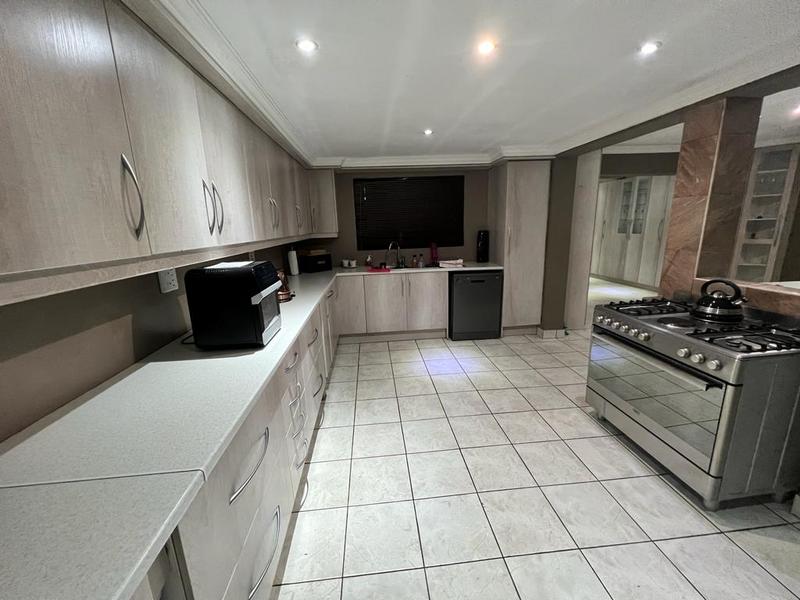 To Let 4 Bedroom Property for Rent in Dalview Gauteng