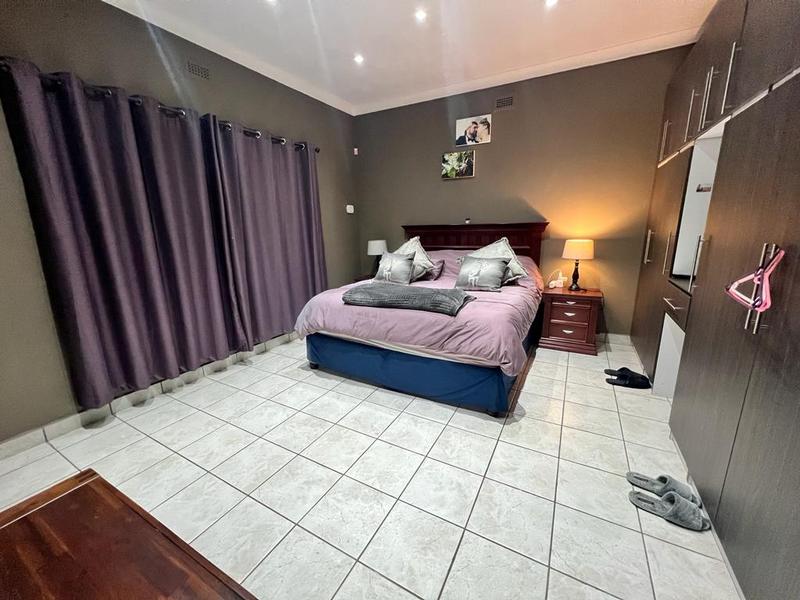 To Let 4 Bedroom Property for Rent in Dalview Gauteng