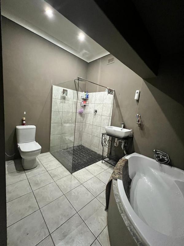 To Let 4 Bedroom Property for Rent in Dalview Gauteng