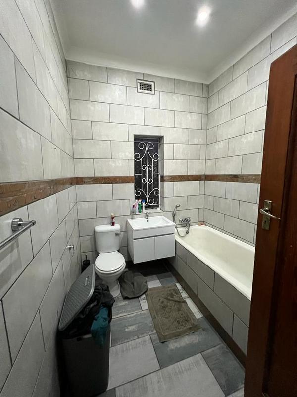 To Let 4 Bedroom Property for Rent in Dalview Gauteng