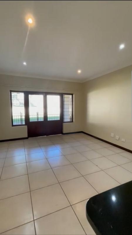 To Let 2 Bedroom Property for Rent in Wilro Park Gauteng