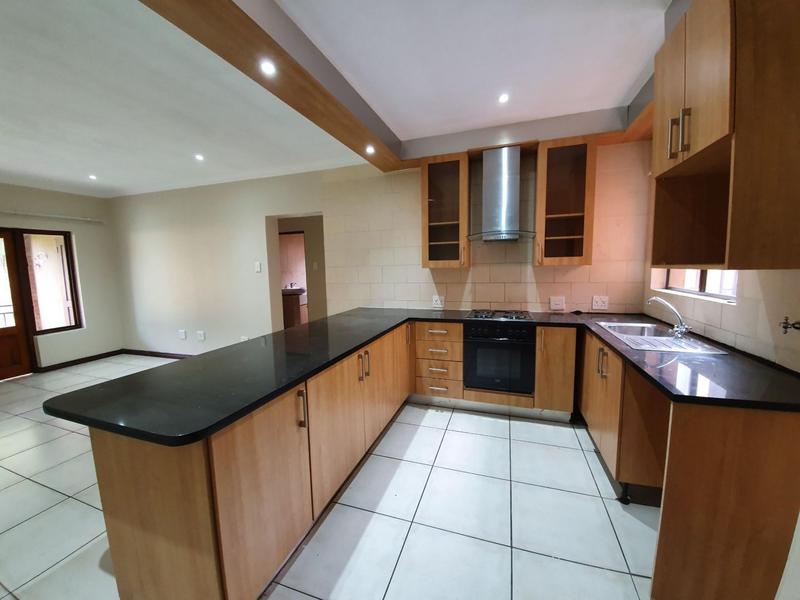 To Let 2 Bedroom Property for Rent in Wilro Park Gauteng