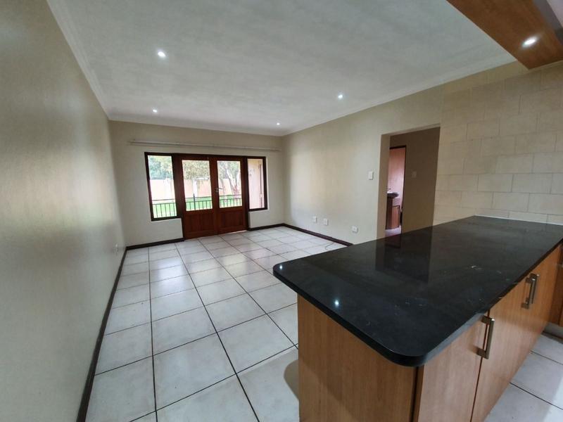 To Let 2 Bedroom Property for Rent in Wilro Park Gauteng