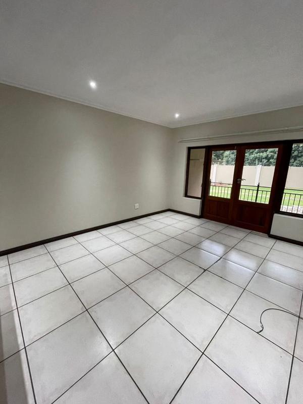 To Let 2 Bedroom Property for Rent in Wilro Park Gauteng