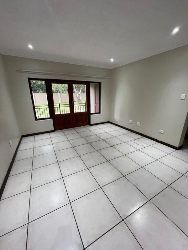 To Let 2 Bedroom Property for Rent in Wilro Park Gauteng