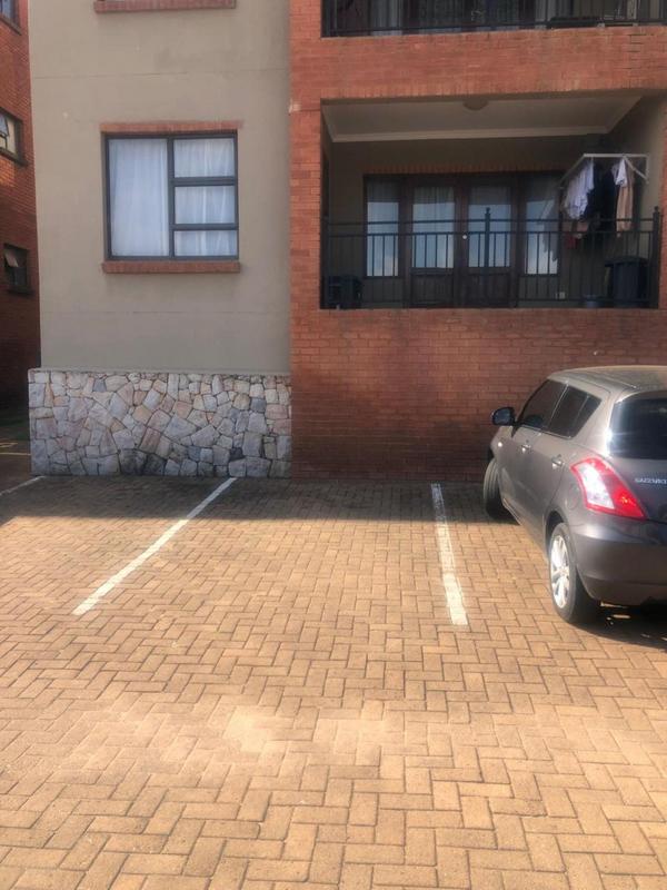 To Let 2 Bedroom Property for Rent in Wilro Park Gauteng
