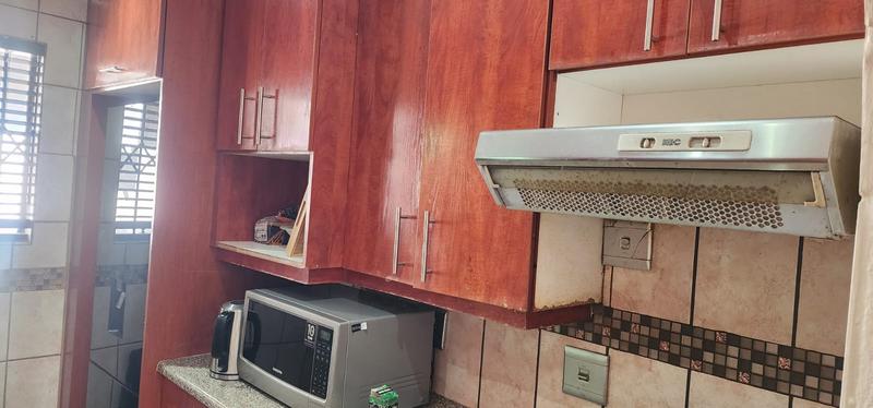 5 Bedroom Property for Sale in Hospital View Gauteng