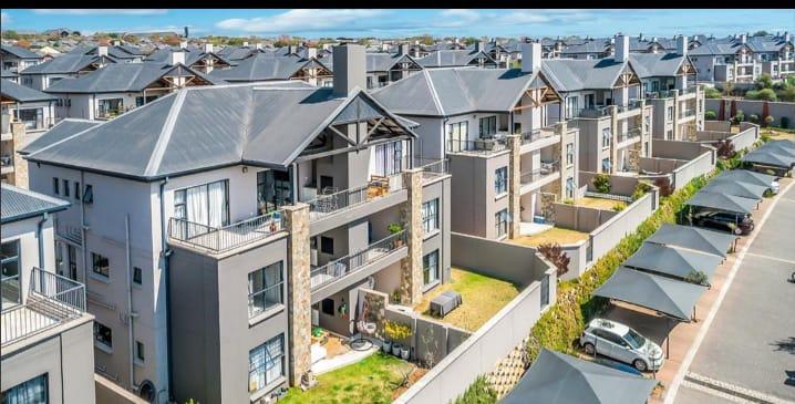 To Let 3 Bedroom Property for Rent in Waterfall Gauteng