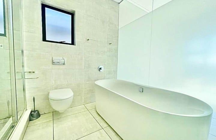 To Let 3 Bedroom Property for Rent in Waterfall Gauteng