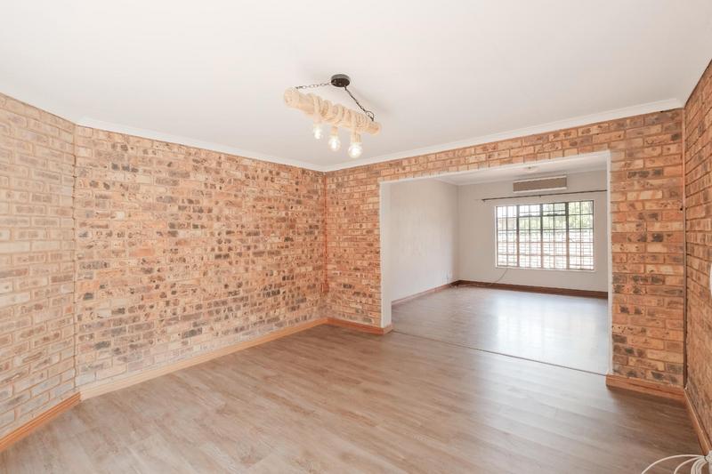 3 Bedroom Property for Sale in Garsfontein Gauteng