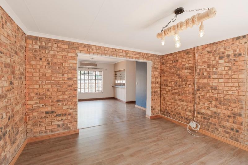 3 Bedroom Property for Sale in Garsfontein Gauteng