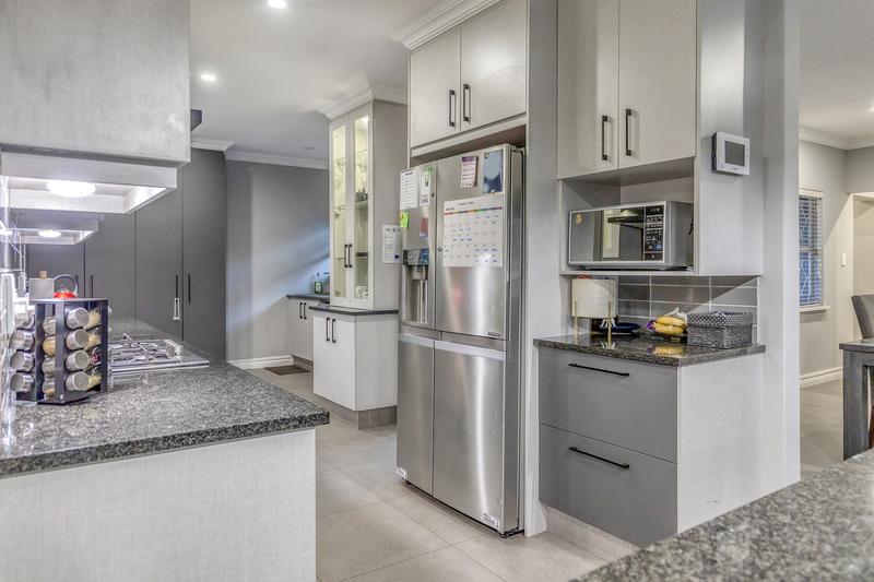 4 Bedroom Property for Sale in Randpark Ridge Gauteng
