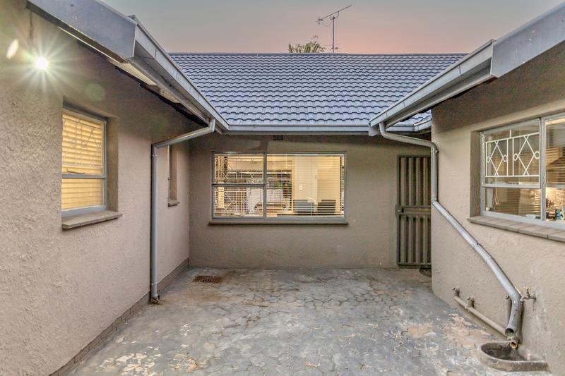 4 Bedroom Property for Sale in Randpark Ridge Gauteng