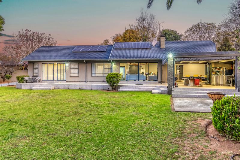 4 Bedroom Property for Sale in Randpark Ridge Gauteng