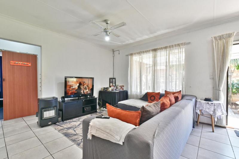3 Bedroom Property for Sale in Radiokop Gauteng